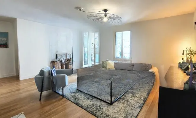 Недвижимость Apartment 5 rooms: 3