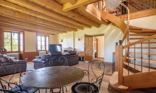 Недвижимость Single house 18 rooms: 5