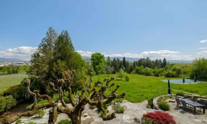 Недвижимость Single house 18 rooms: 7