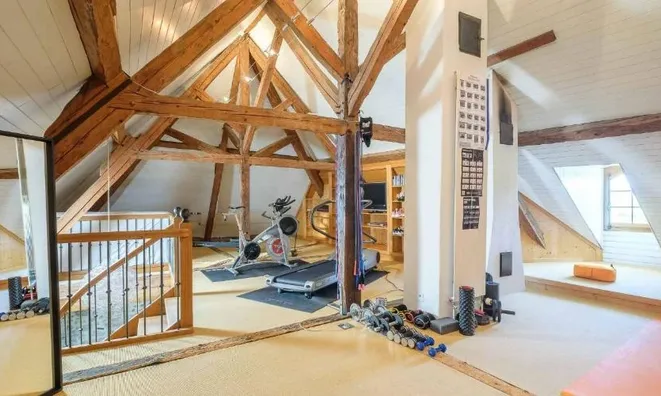 Недвижимость Single house 18 rooms: 9