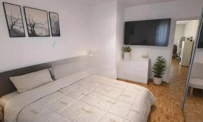 Недвижимость Apartment 4 rooms: 2