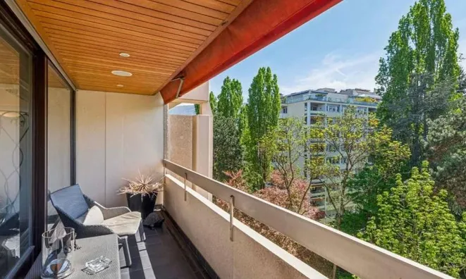 Недвижимость Apartment 5 rooms: 3
