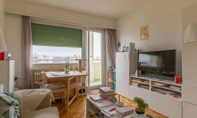 Недвижимость Apartment 3 rooms: 2