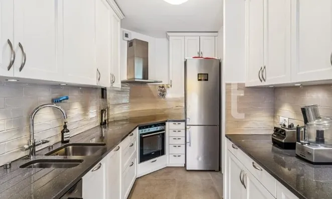 Недвижимость Apartment 6 rooms: 3