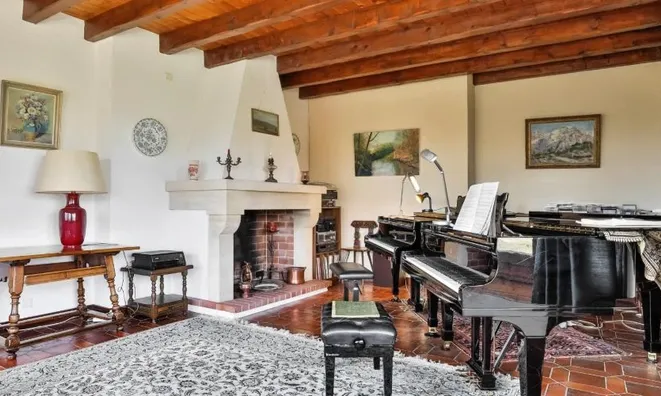 Недвижимость Single house 7 rooms: 5