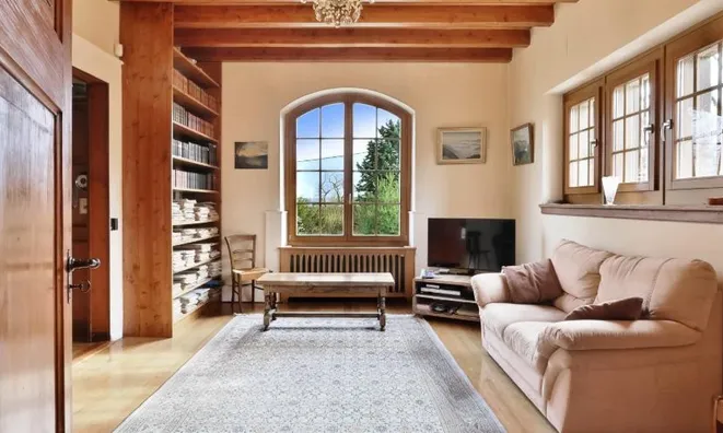 Недвижимость Single house 7 rooms: 8