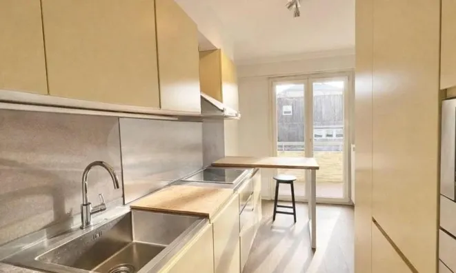 Недвижимость Apartment 4 rooms: 3