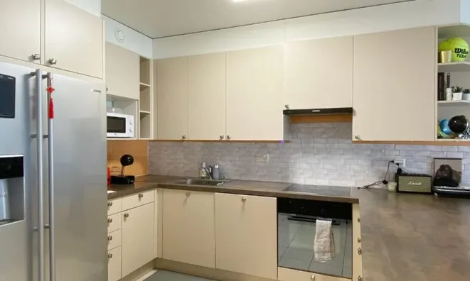 Недвижимость Apartment 4 rooms: 2