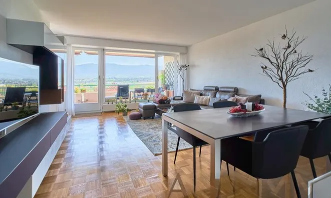 Недвижимость Apartment 4 rooms: 3