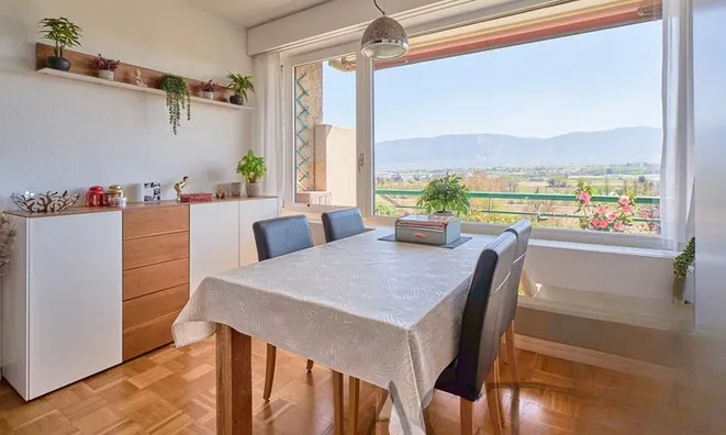 Недвижимость Apartment 4 rooms: 4
