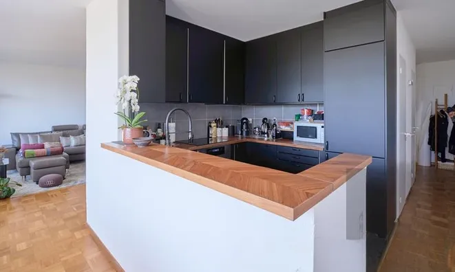 Недвижимость Apartment 4 rooms: 5