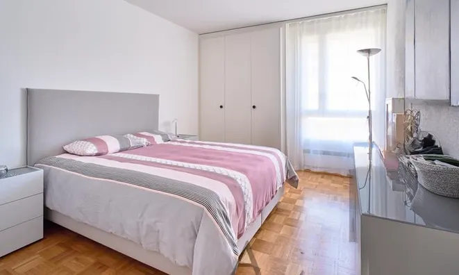 Недвижимость Apartment 4 rooms: 6