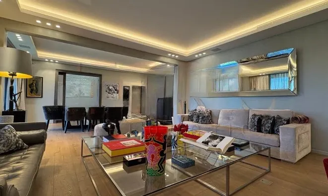 Недвижимость Duplex 9 rooms: 4