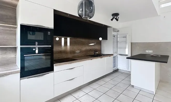 Недвижимость Row house 4 rooms: 5