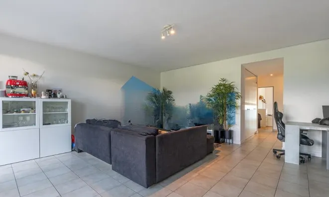 Недвижимость Apartment 4 rooms: 3