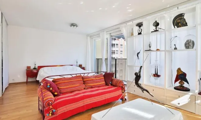 Недвижимость Apartment 4 rooms: 5