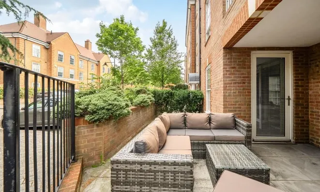 Недвижимость Ashridge Close, Finchley: 10