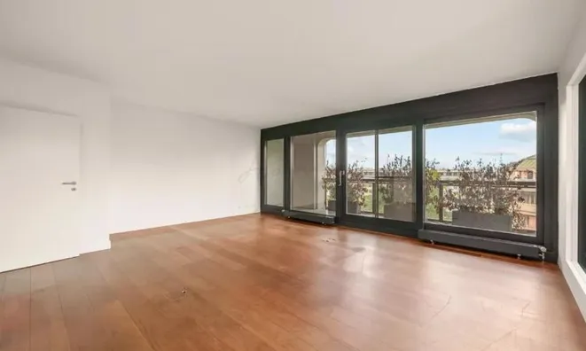 Недвижимость Apartment 9 rooms: 3