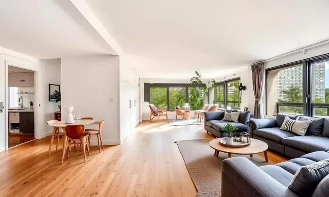 Недвижимость Apartment 9 rooms: 4
