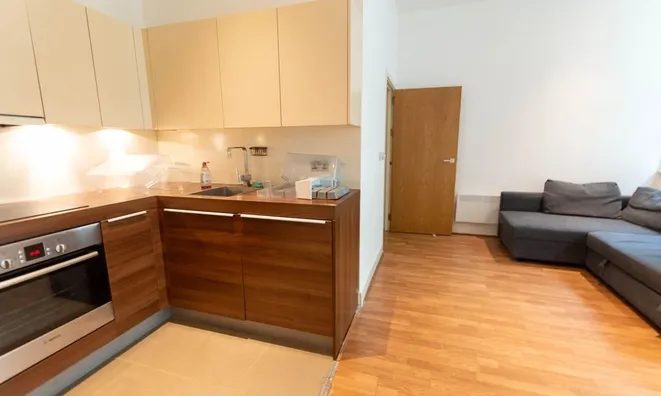 Недвижимость Bromyard Avenue: 11