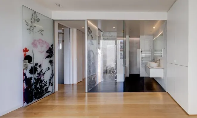 Недвижимость Apartment 4 rooms: 4