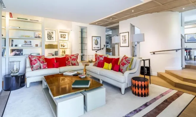 Недвижимость Apartment 6 rooms: 1