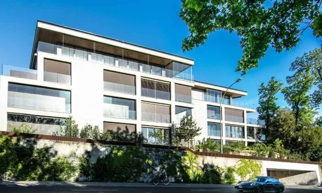 Недвижимость Attic flat 4 rooms: 4
