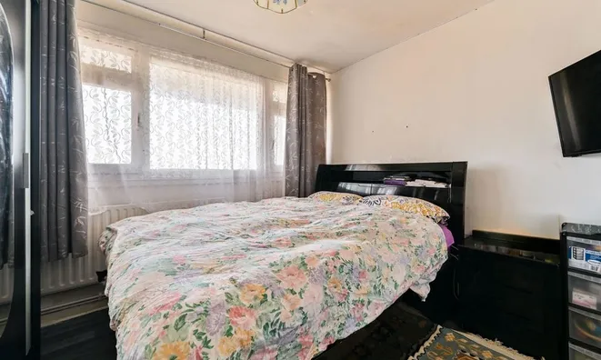 Недвижимость Dorset Road, Oval: 2