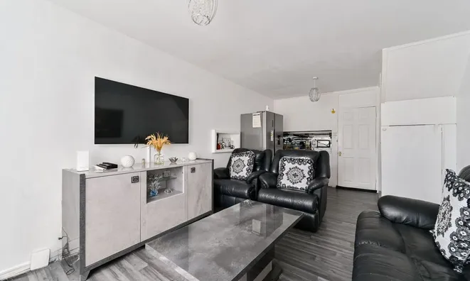 Недвижимость Dorset Road, Oval: 6