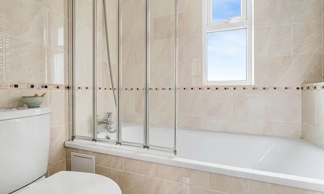 Недвижимость Ferme Park Road, Hornsey: 10