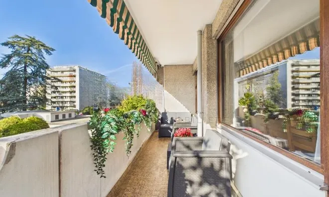 Недвижимость Apartment 6 rooms: 4