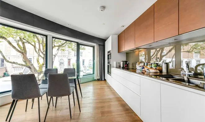 Недвижимость Milliner House, Hortensia Road: 7
