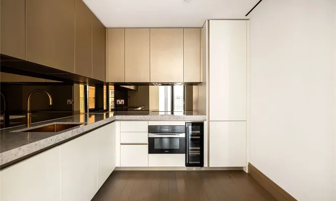 Недвижимость Lucan Place, Chelsea: 5