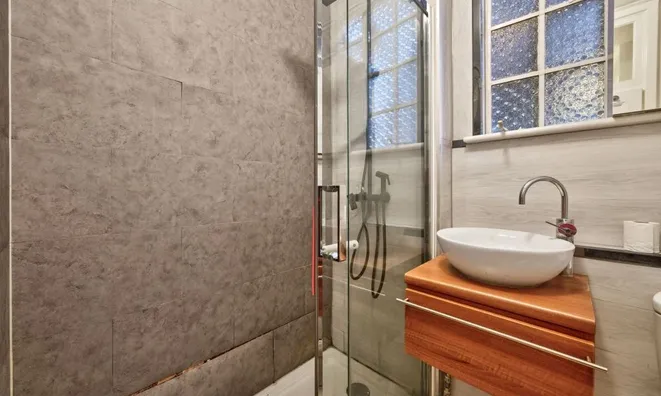 Недвижимость Flat 24 Daver Court, Chelsea Manor Street: 4
