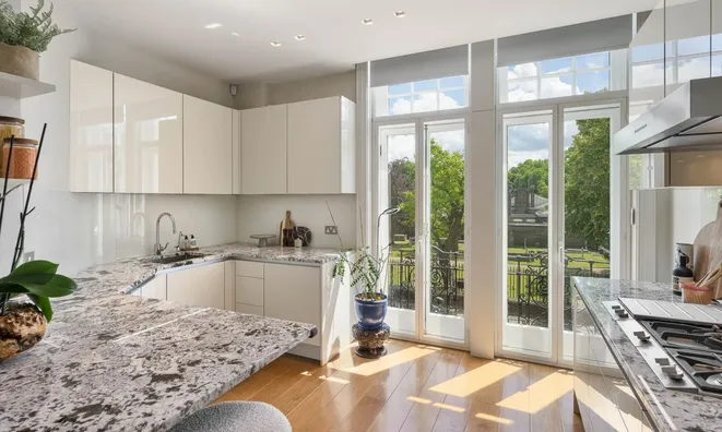 Недвижимость Burton Court, Chelsea: 12
