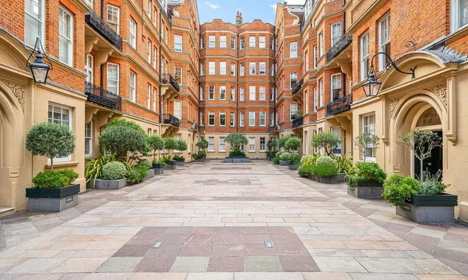Недвижимость Royal Hospital Road: 7