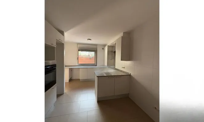 Недвижимость Apartment for sale in Escaldes: 2