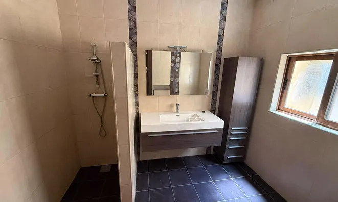 Недвижимость Central Naxxar Apartment: 5