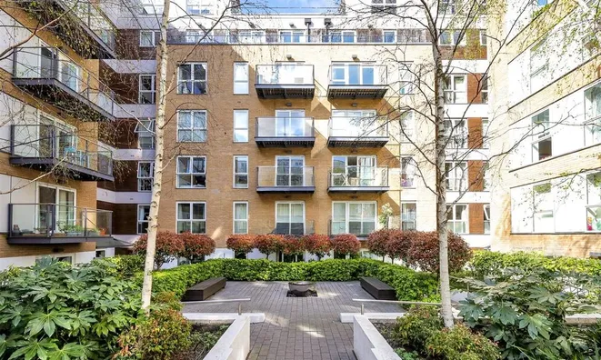 Недвижимость Bromyard Avenue: 10