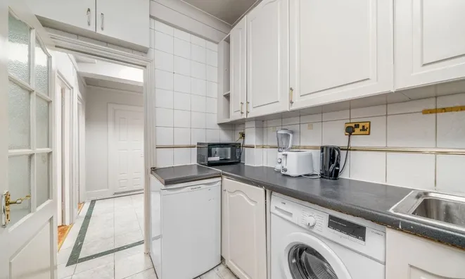 Недвижимость Upper Berkeley Street: 10