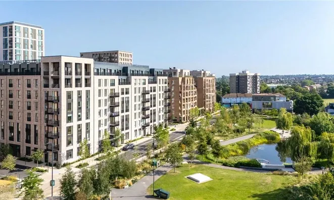 Недвижимость Brent Cross Town, 20 Parkview Avenue: 13