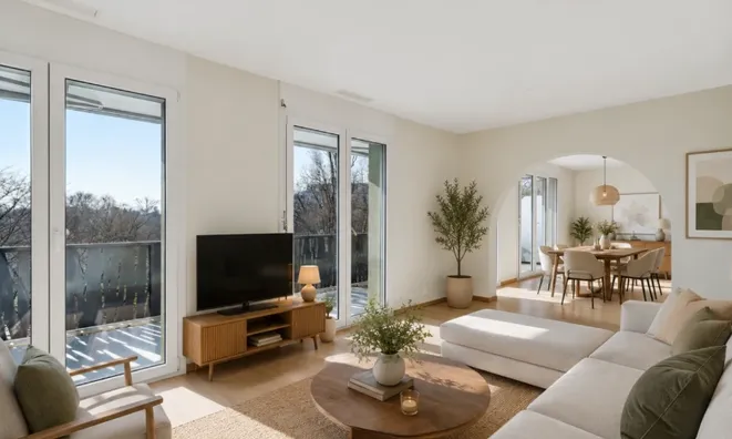 Недвижимость Apartment 4 rooms: 3