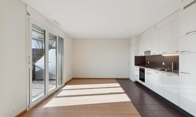 Недвижимость Apartment 4 rooms: 4
