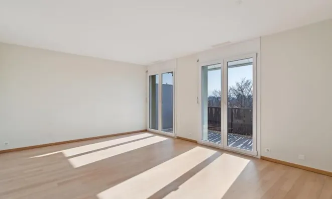 Недвижимость Apartment 4 rooms: 7