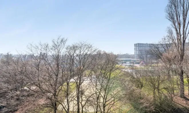 Недвижимость Apartment 4 rooms: 11