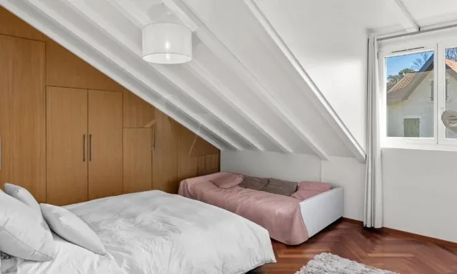 Недвижимость Attic flat 7 rooms: 11