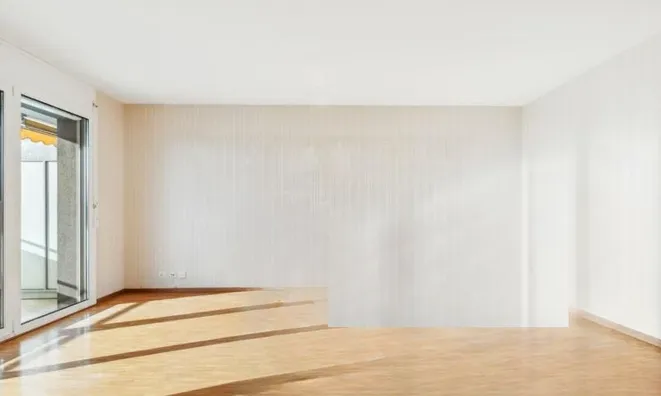 Недвижимость Apartment 5 rooms: 4