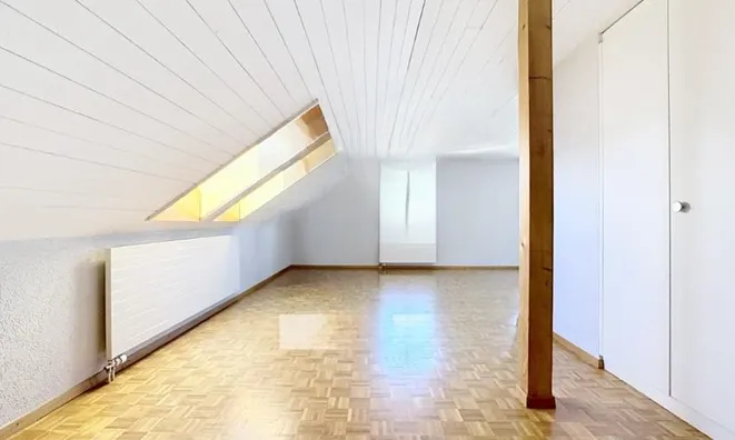 Недвижимость Apartment 5 rooms: 3
