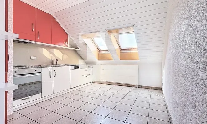 Недвижимость Apartment 5 rooms: 5
