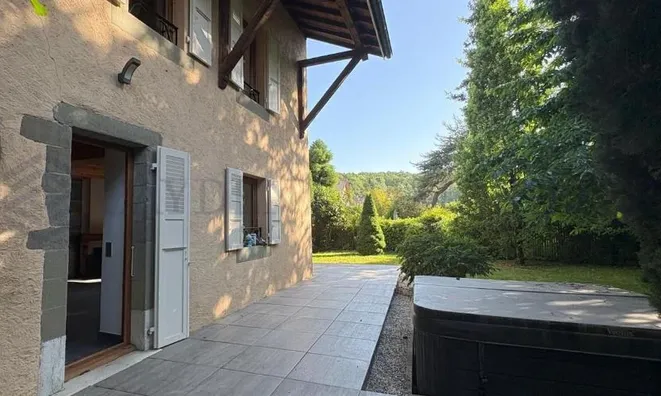 Недвижимость Single house 7 rooms: 3